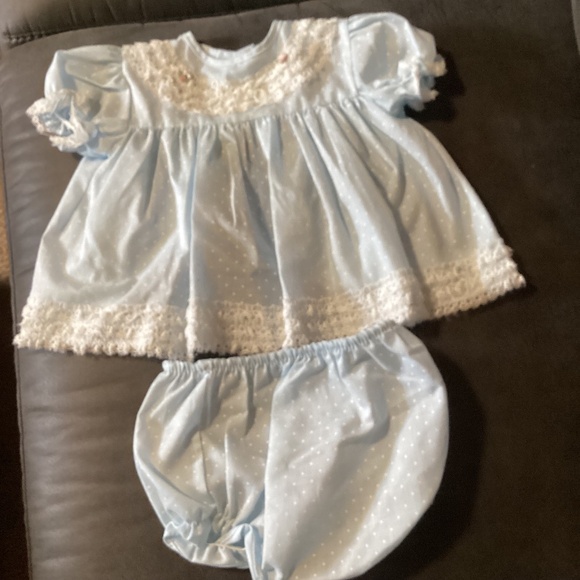 VTG Hugs and Kisses  Baby Girls Dress with Matching Panties Blue with White Dots - Picture 1 of 4